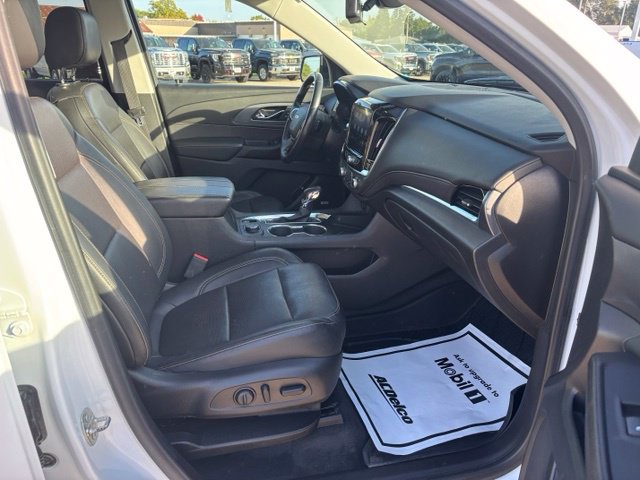 Certified 2021 Chevrolet Traverse Premier w/ LPO, 'HIT The Road' Package AWD/4WD image 26
