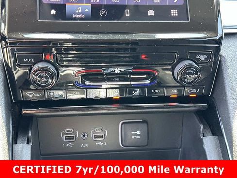 Certified 2023 Jeep Grand Cherokee Laredo AWD/4WD image 25