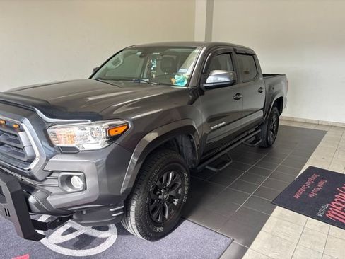 Certified 2021 Toyota Tacoma SR5 RWD image 4