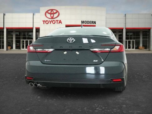 New 2026 Toyota Camry SE FWD image 4