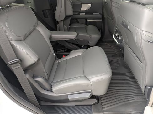 New 2026 Ford Expedition Active AWD/4WD image 21