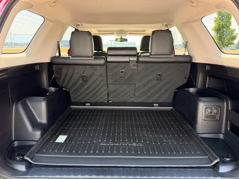 Used 2019 Toyota 4Runner SR5 Premium AWD/4WD image 18