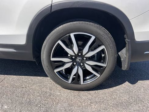 Used 2020 Honda Pilot Touring image 37