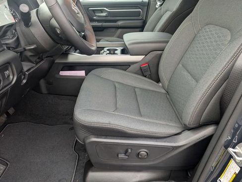 New 2026 RAM 1500 4x4 Crew Cab image 11