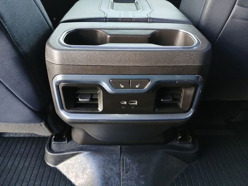 Certified 2022 Chevrolet Silverado 1500 High Country w/ Technology Package image 22