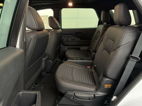 New 2026 Nissan Pathfinder Rock Creek w/ Rock Creek Premium Package AWD/4WD image 16