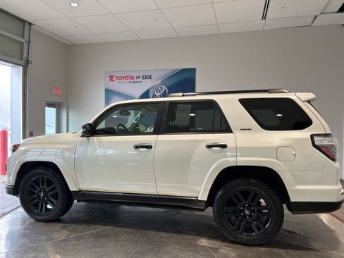 Used 2021 Toyota 4Runner Nightshade AWD/4WD image 4