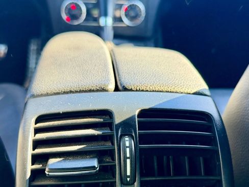 Used 2013 Mercedes-Benz C 250 Sedan image 13