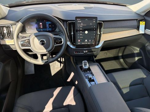 New 2026 Volvo XC90 B5 Plus AWD/4WD image 15