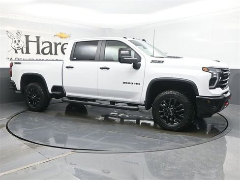 New 2026 Chevrolet Silverado 2500 LT w/ Trail Boss Package image 6