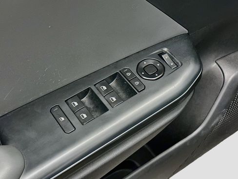 Used 2025 Kia K4 FWD image 15