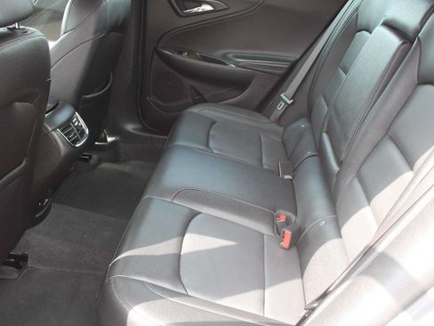 Used 2024 Chevrolet Malibu LT FWD image 21