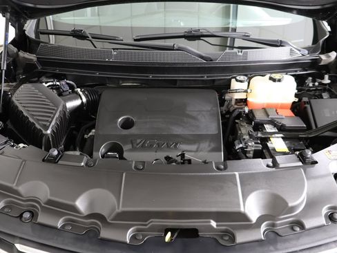 Used 2023 Chevrolet Traverse LT FWD image 23