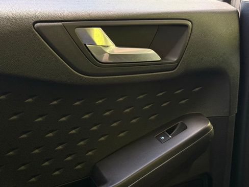 Used 2020 Ford Escape SE AWD/4WD image 40