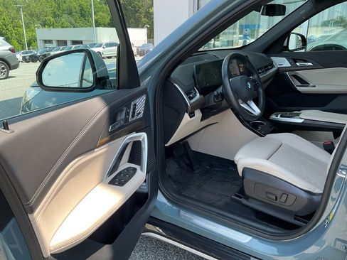 Used 2023 BMW X1 xDrive28i w/ Premium Package AWD/4WD image 31