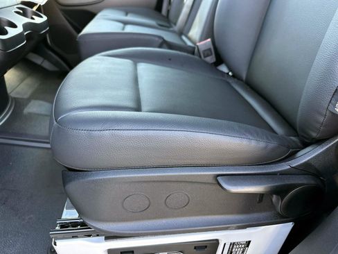 Used 2025 Mercedes-Benz Sprinter 2500 image 19