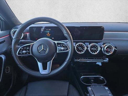 Used 2022 Mercedes-Benz A 220 image 17