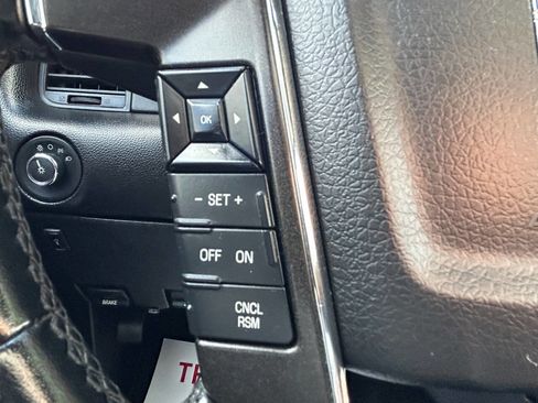 Used 2017 Lincoln Navigator Select image 27