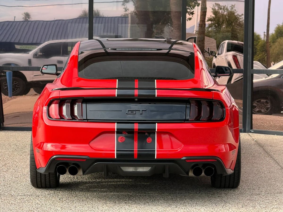 Used 2018 Ford Mustang GT w/ Black Accent Pkg RWD image 9