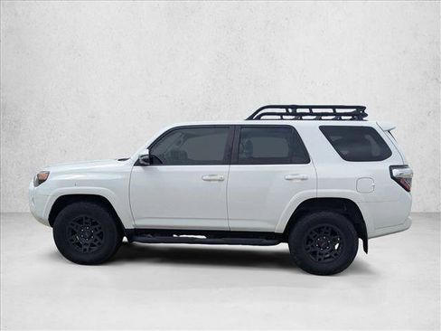 Used 2023 Toyota 4Runner SR5 Premium w/ Moonroof Package AWD/4WD image 8