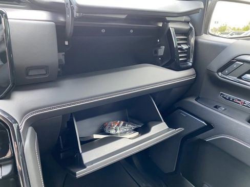 Used 2024 GMC Sierra 1500 AT4X image 28