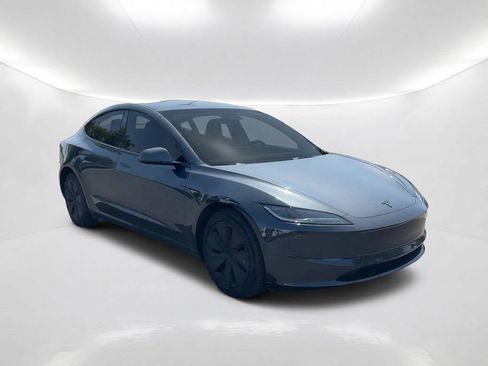 Used 2025 Tesla Model 3 Long Range RWD image 3