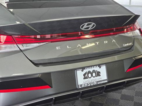 New 2026 Hyundai Elantra Limited FWD image 12