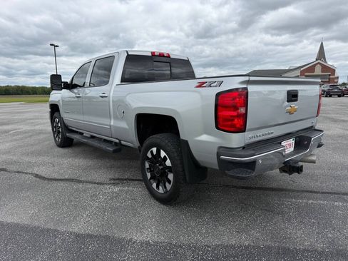 Used 2018 Chevrolet Silverado 2500 LT w/ LT Fleet Convenience Package AWD/4WD image 12