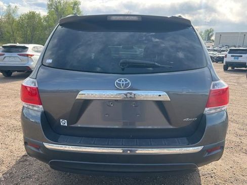Used 2012 Toyota Highlander Limited w/ Tow Pkg image 5