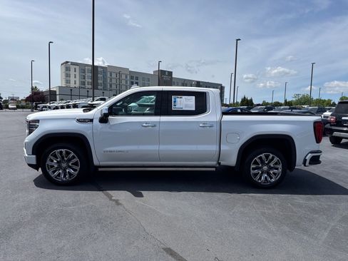 Used 2023 GMC Sierra 1500 Denali w/ Denali Reserve Package AWD/4WD image 6