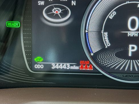 Used 2021 Lexus ES 300h w/ Accessory Package FWD image 8