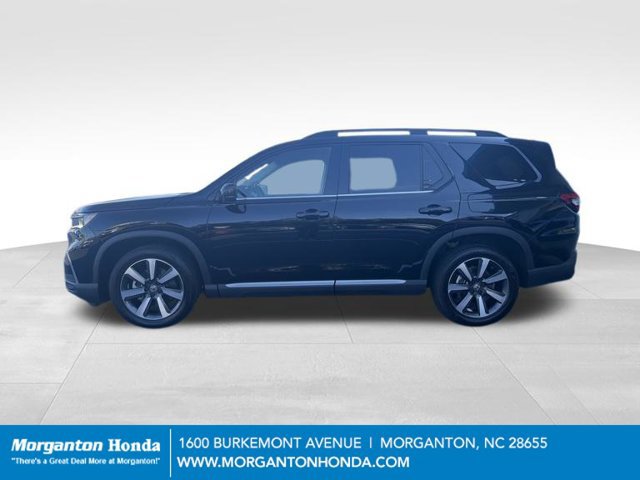 Used 2025 Honda Pilot Touring image 6