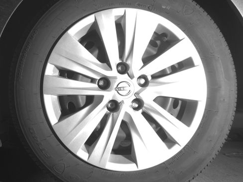 Used 2025 Nissan Sentra S image 14