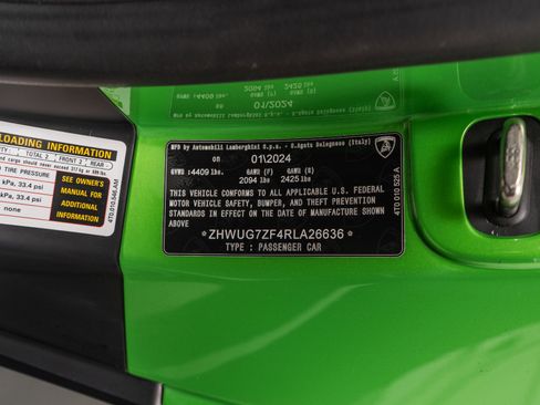 Used 2024 Lamborghini Huracan Sterrato image 19