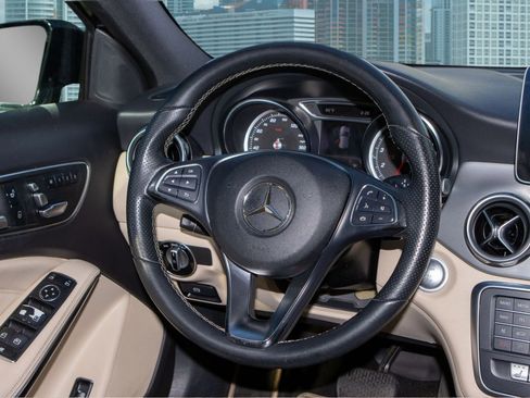 Used 2020 Mercedes-Benz GLA 250 GLA 250 w/ Multimedia Package image 22