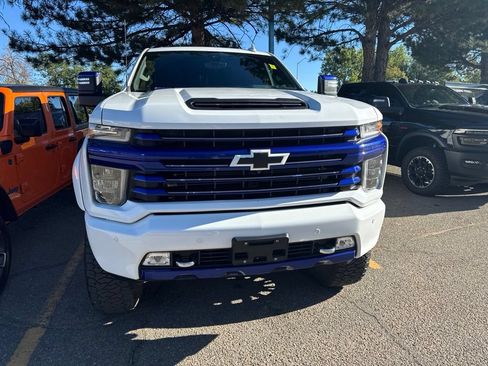 Used 2020 Chevrolet Silverado 3500 High Country w/ Z71 Off-Road Package AWD/4WD image 4