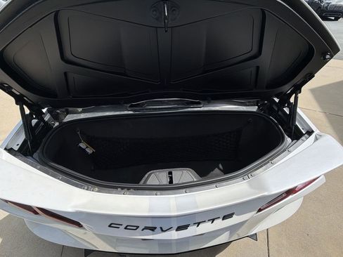 Used 2023 Chevrolet Corvette Stingray Premium Conv w/ Z51 Performance Package RWD image 25