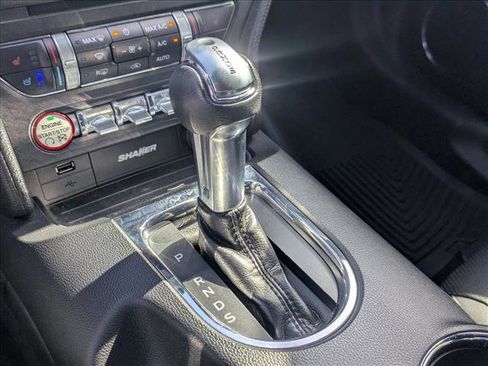 Used 2017 Ford Mustang GT Premium image 15