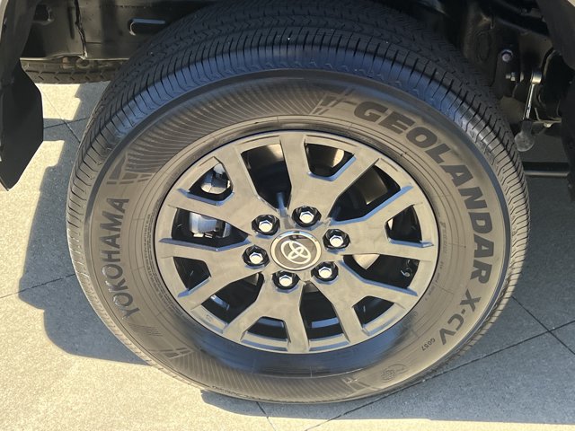 Used 2025 Toyota 4Runner SR5 RWD image 17