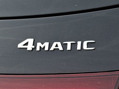Used 2024 Mercedes-Benz GLE 450 4MATIC image 32