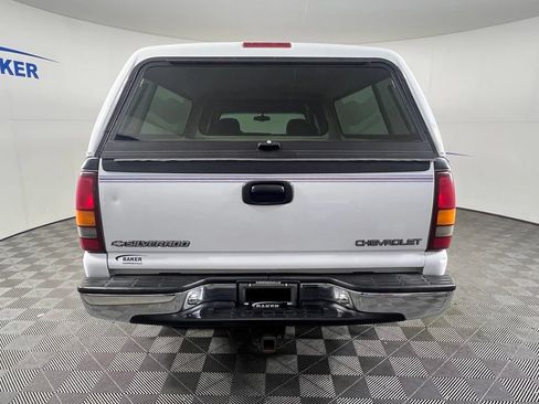 Used 2000 Chevrolet Silverado 2500 LS RWD image 5
