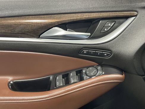 Used 2018 Buick Enclave Avenir w/ Avenir Technology Package image 34