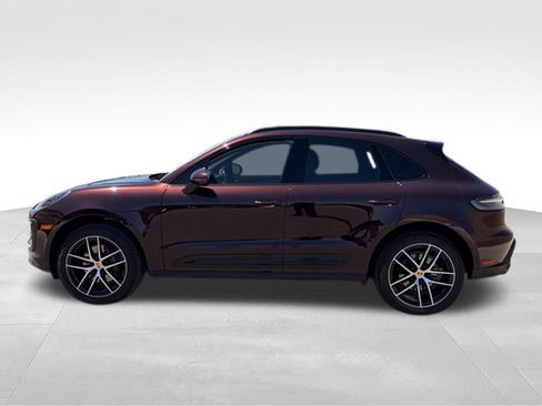 Used 2023 Porsche Macan AWD/4WD image 9
