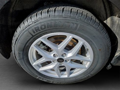 Used 2023 Ford Edge SEL image 34