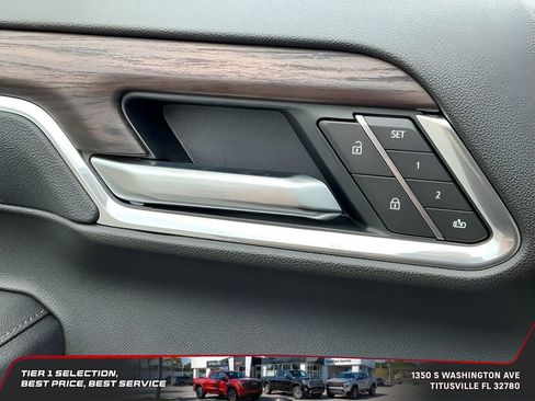 New 2026 GMC Sierra 1500 SLT w/ SLT Premium Plus Package AWD/4WD image 17