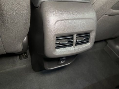 Used 2023 Chevrolet Equinox LS image 47