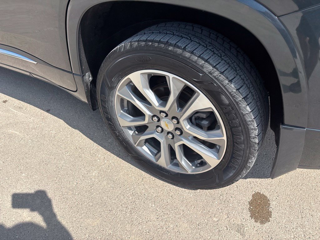 Used 2021 Chevrolet Traverse Premier AWD/4WD image 7