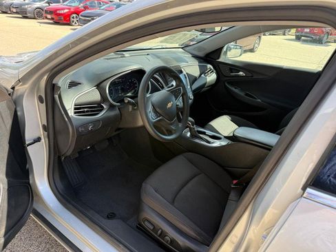 Used 2022 Chevrolet Malibu LS w/ Driver Confidence Package II FWD image 10