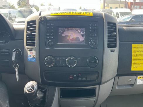 Used 2018 Mercedes-Benz Sprinter 2500 image 16