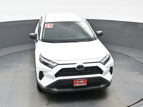 Used 2024 Toyota RAV4 LE image 33